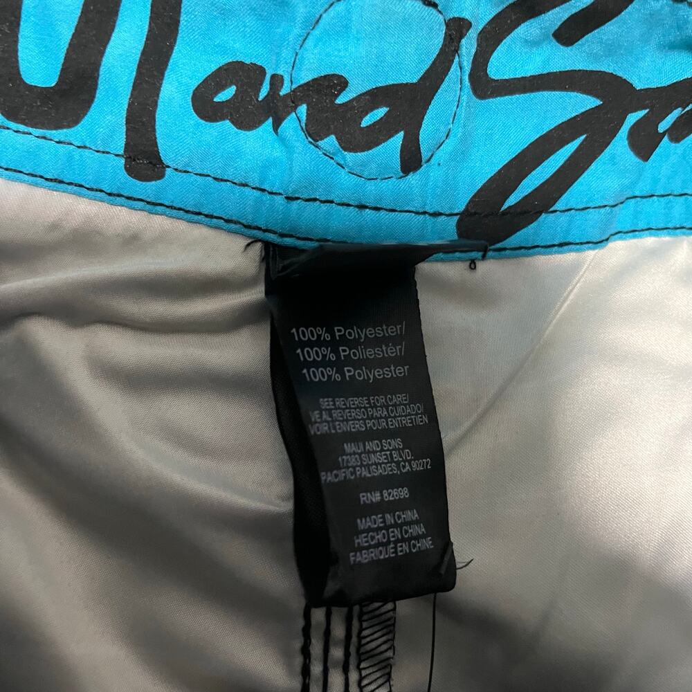 New with Tags Maui and Sons Shark Board Shorts Swim Retro Men’s 34 - Picture 9 of 11